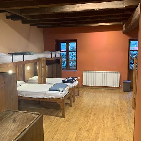 Albergue-Refugio Sargantana Canfranc Buitenkant foto