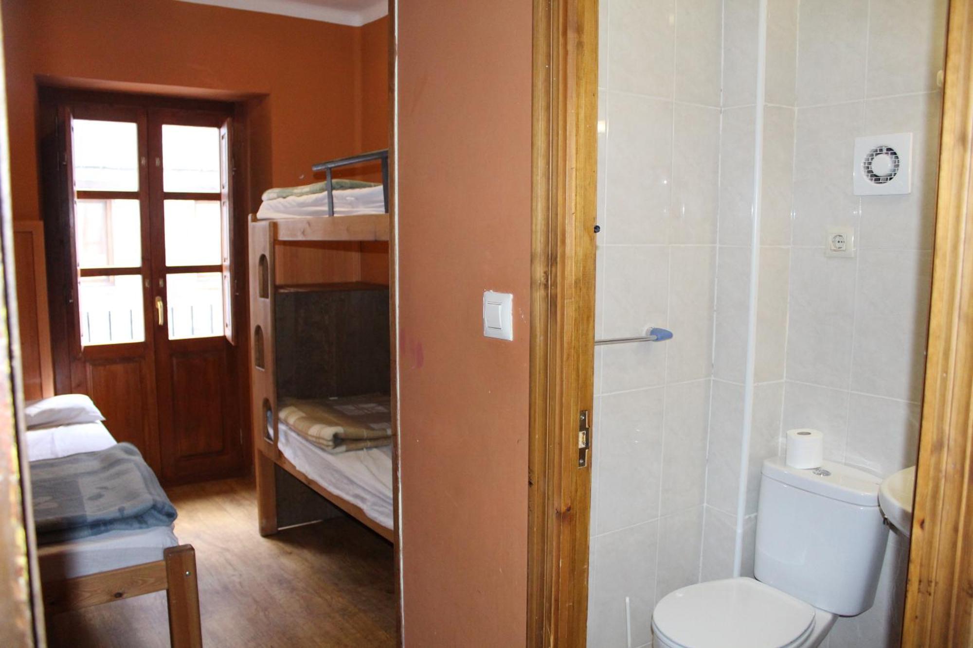 Albergue-Refugio Sargantana Canfranc Kamer foto