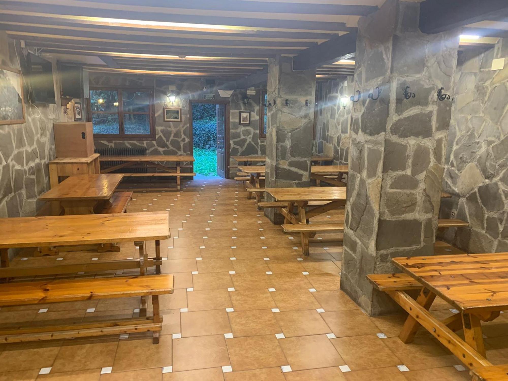 Albergue-Refugio Sargantana Canfranc Buitenkant foto