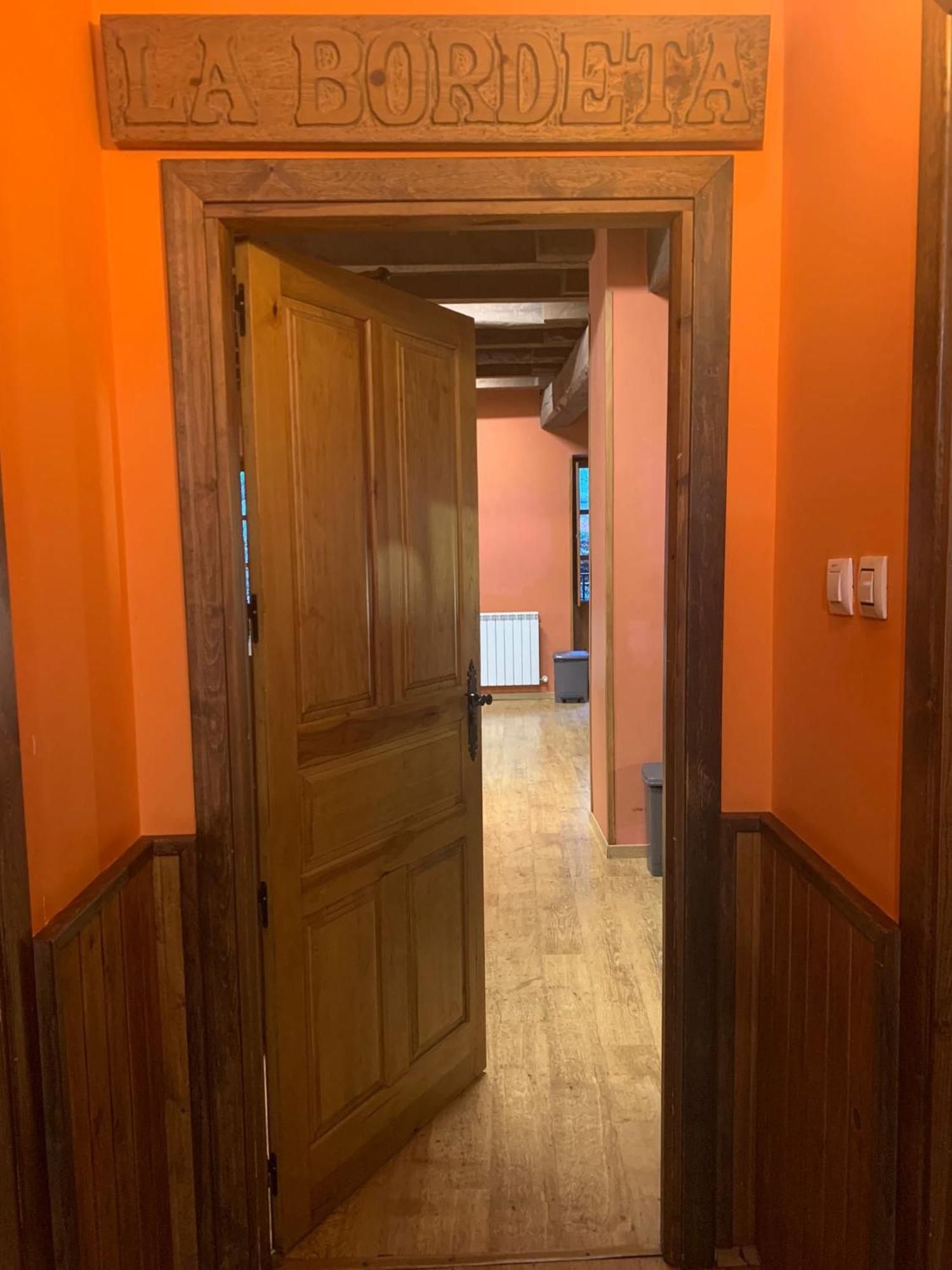 Albergue-Refugio Sargantana Canfranc Buitenkant foto