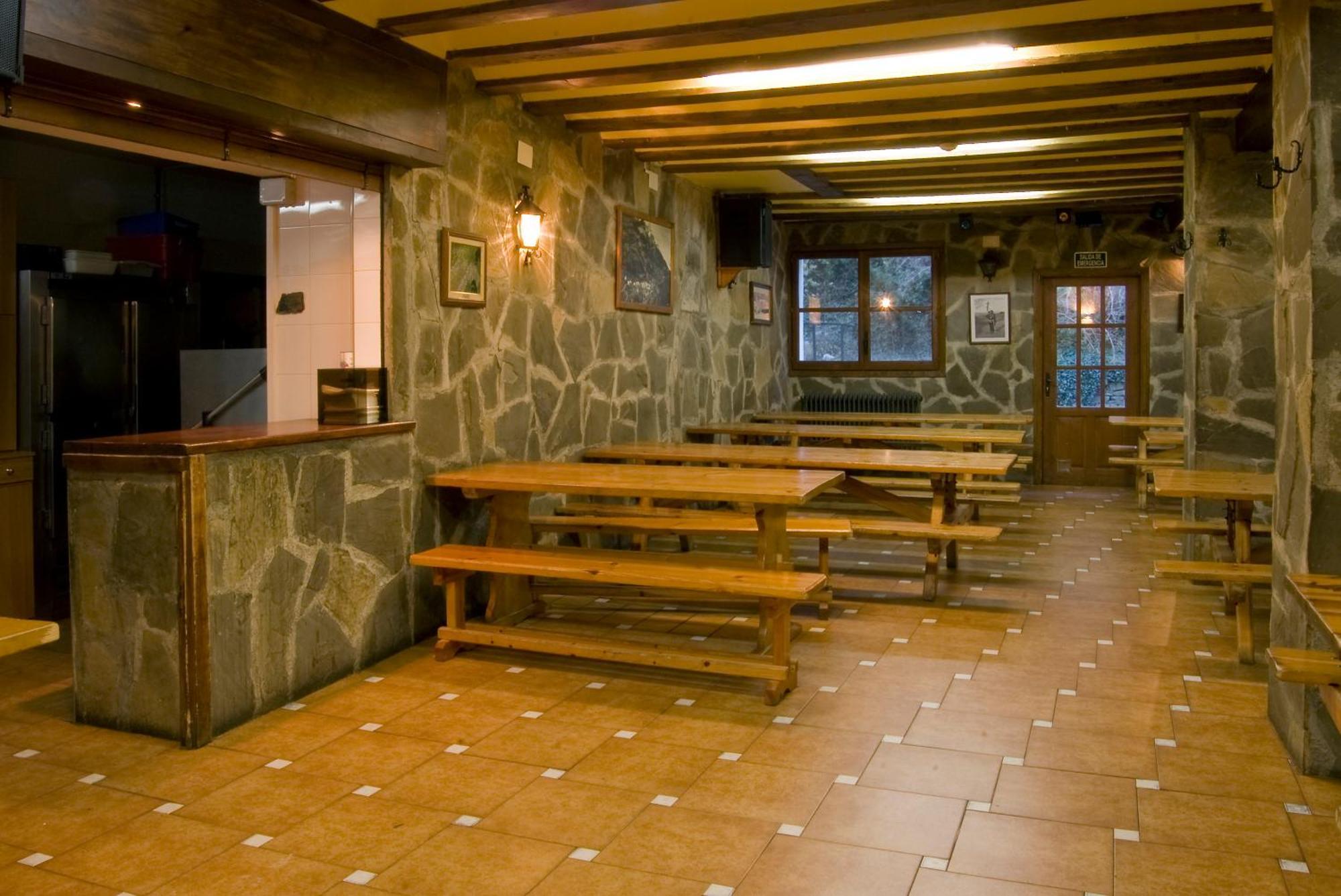 Albergue-Refugio Sargantana Canfranc Buitenkant foto